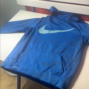 Nike hoodie kids fry fit